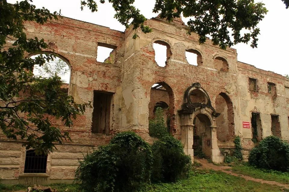 Pósteleki Szabadidőpark és kastélyrom